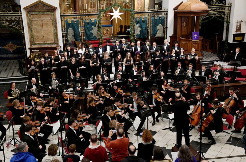 Surrey Orchestra and choir