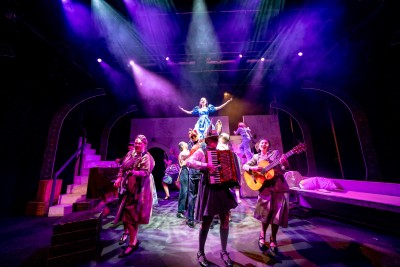 GSA students performing Alice by Heart, pic credit Steve Gregson