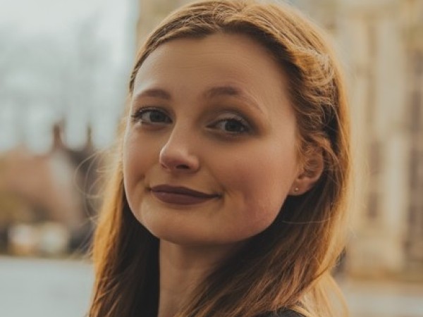 Lucy Barnes profile image