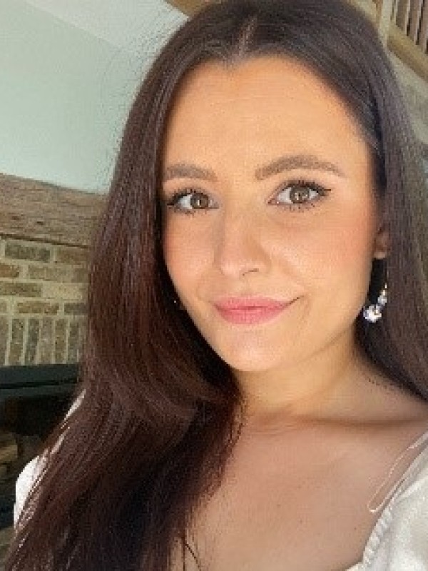 Emily Hilling profile image