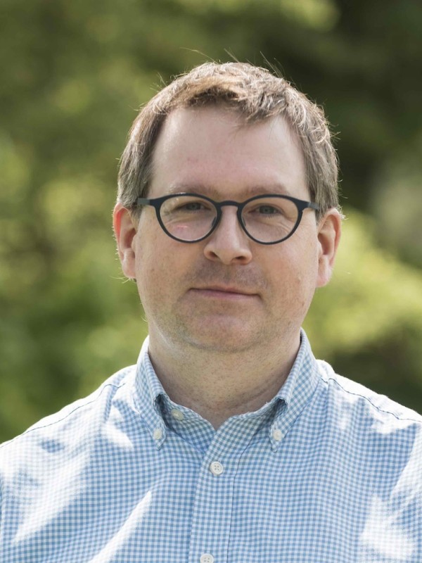 Photograph of Dr Tom Thorne