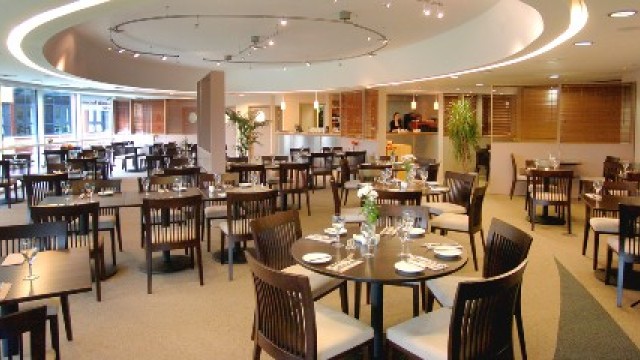 lakeside-restaurant image