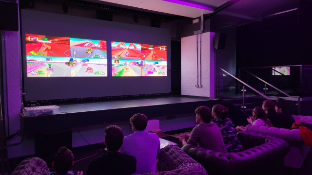 University of Surrey students playing Mariokart