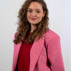 English Literature graduate, Ellis Taylor