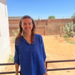 Image of Thaïs Behaghel, a Surrey psychology graduate. 