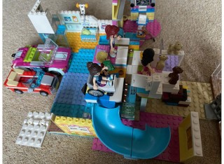 Cerys Niamh lego build