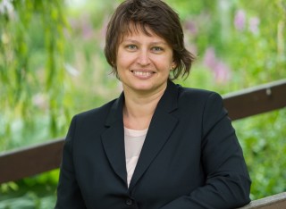 Dr Irina Cojuharenco