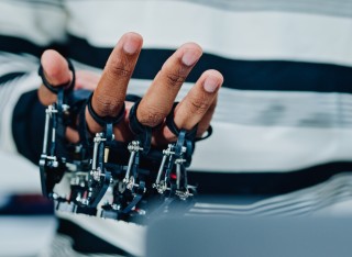 Robot technology on a human hand