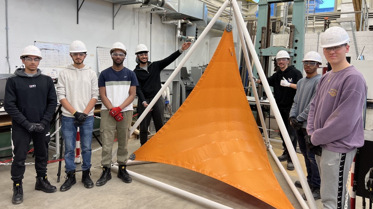 Students with pyramid structure