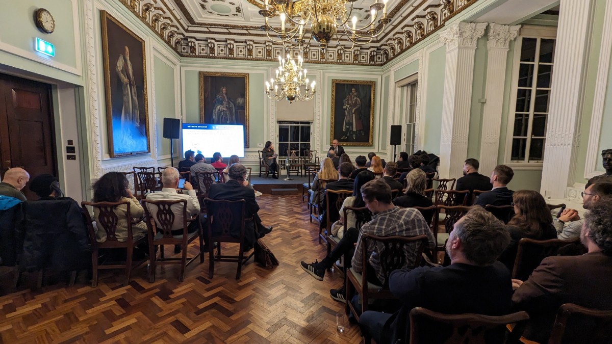 Keynote speaker Professor Jan Zielonka delivering notes