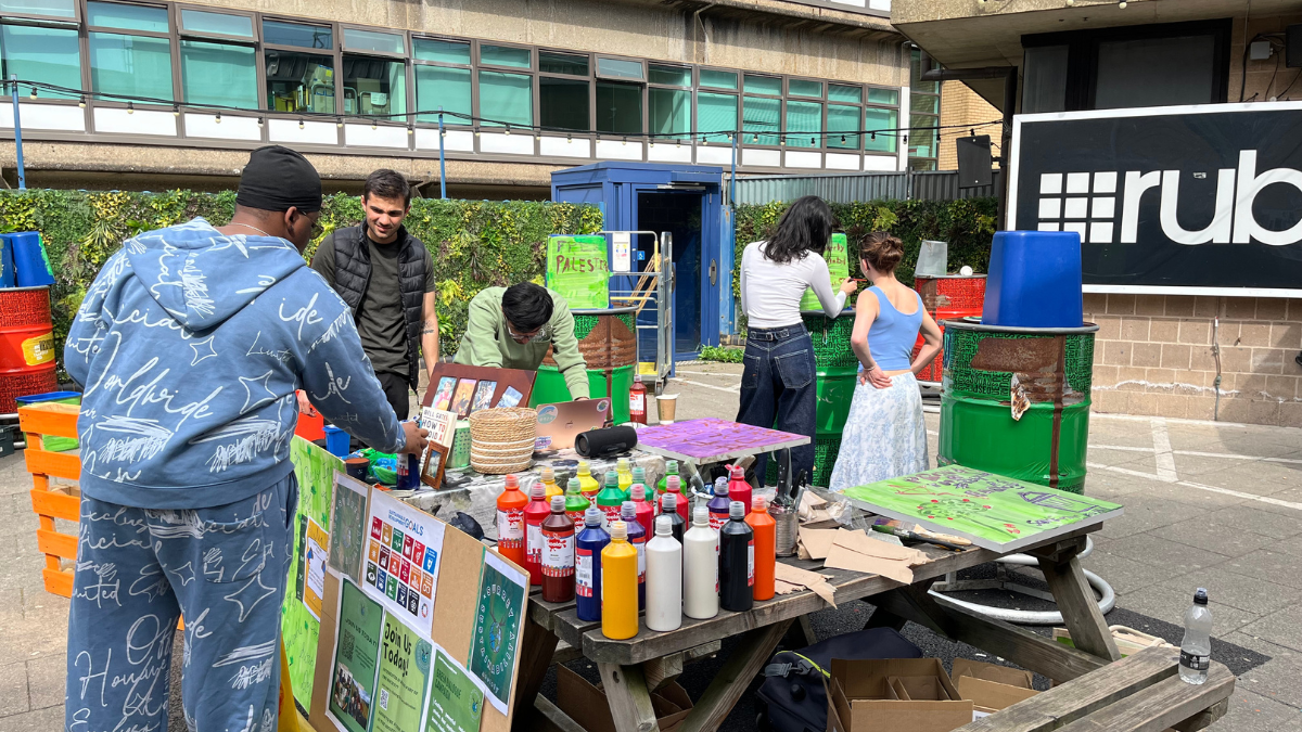 Sustainability society upcycling pop-up